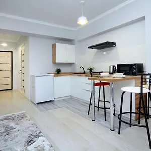 https://new-and-cozy-studio-in-the-best-area-4.hotels-of-almaty.com