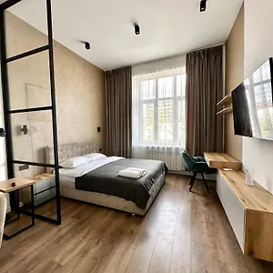  Апартаменты Romantic - In The Center Of , King-size Bed